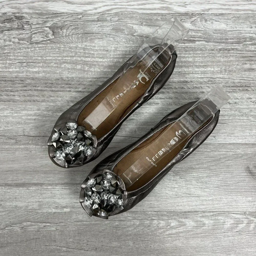 Jeffrey Campbell ballet flat Metallic Gray leather embellished shoes size 6